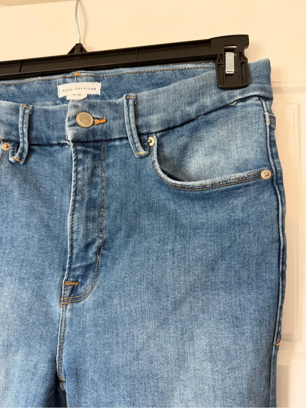 Good American Always Fits size 6-12 Good Legs Straight-Leg Jeans